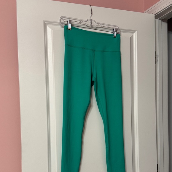 Women’s Zyia Green Leggings - Picture 6 of 7